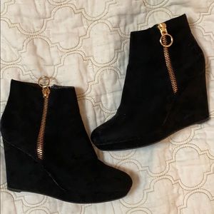 Boot wedges with zipper